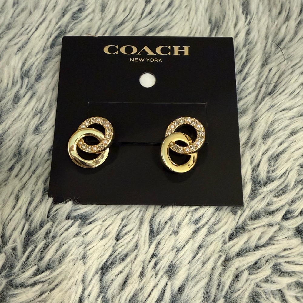 NWT Coach Gold Interlocking Crystal Circle Stud Earrings